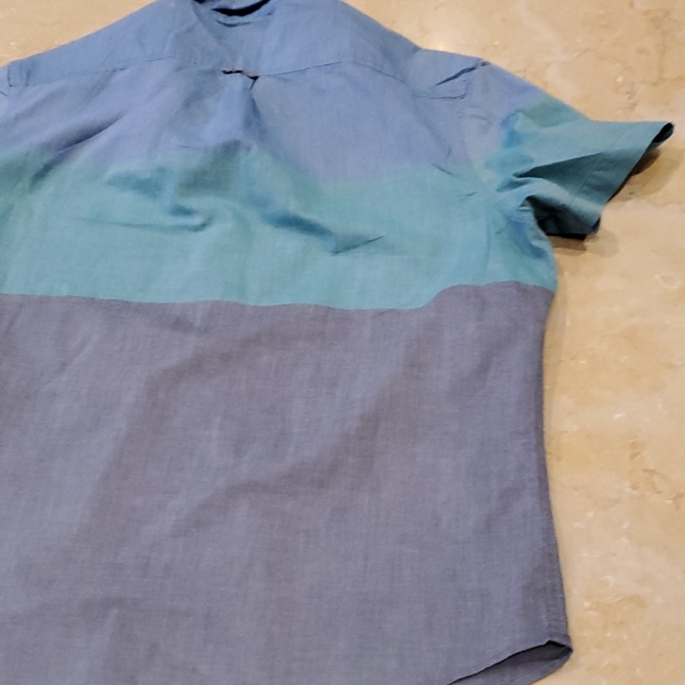 Penguin Men CASUAL button down - Picture 8 of 8